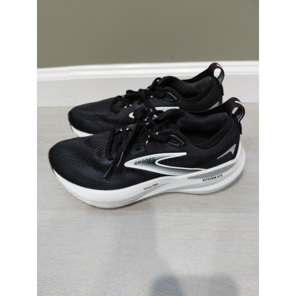 Size 9B- Brooks Glycerin Gts 22  Black  White Women's Sneakers